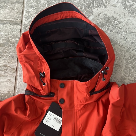 Stormtech Performance Red Precision SoftShell Jacket Size XL New w/Tag MSRP $260 - Picture 4 of 13